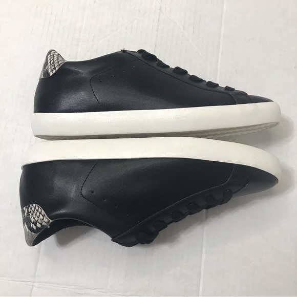 NEW Banana Republic Essential Sneaker Black Leather Snake Detail Size 7.5 - Picture 5 of 9